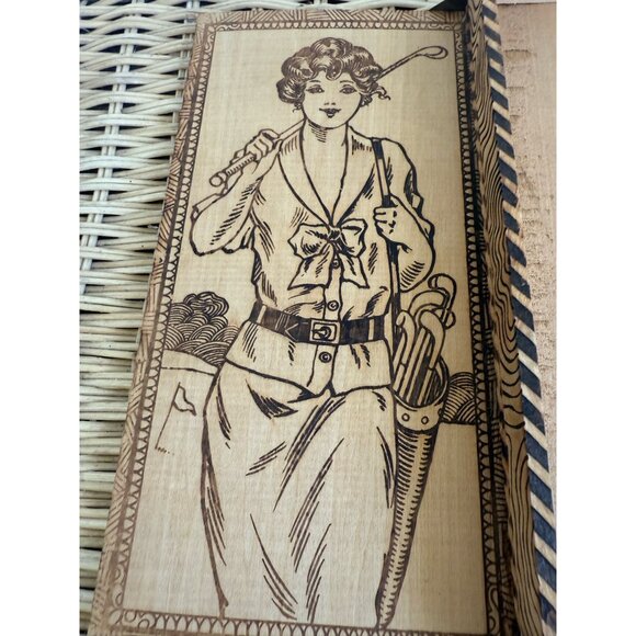 Antique 20's Pyrography Flemish Art Lady Golfer Handkerchief/Gloves Wood Box - Picture 11 of 12
